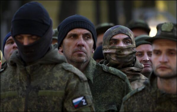 У Росії масово видають "приписи" на випадок оголошення призову У Росії масово видають "приписи" на випадок оголошення призову